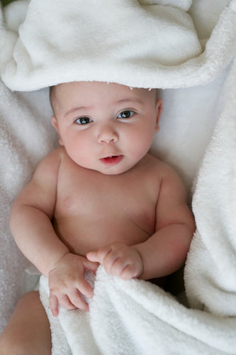 10 choses que Ton Bébé Essaie de Te Dire quand il Pleure : Décoder les Pleurs de Votre Bébé