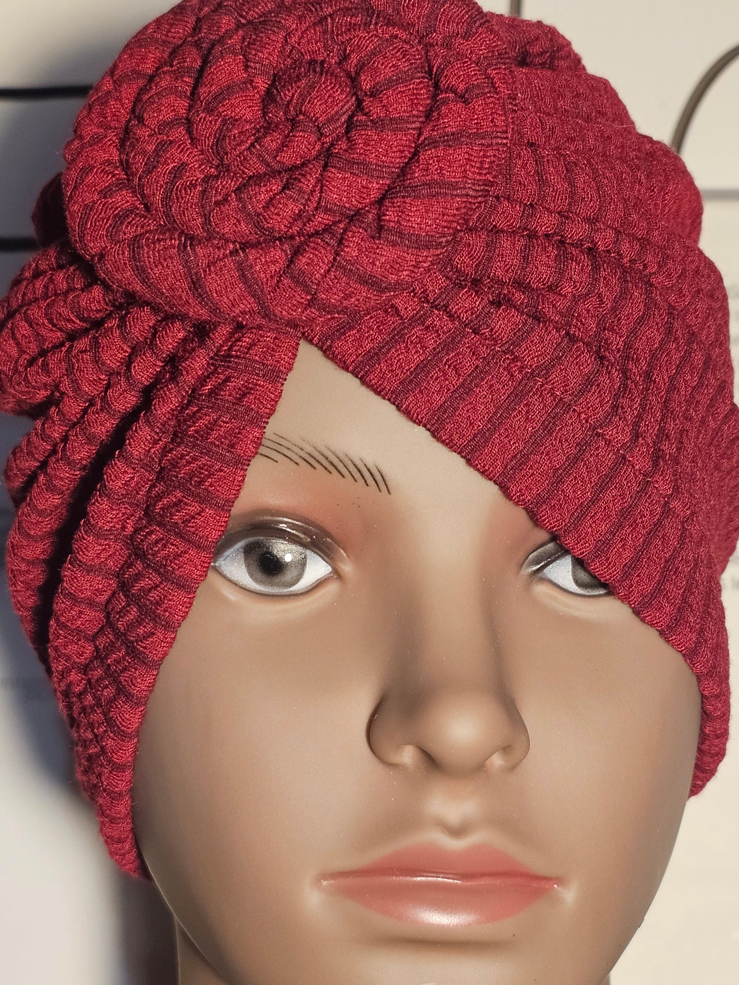 Bonnet Turban Rouge – Féminité & Confiance