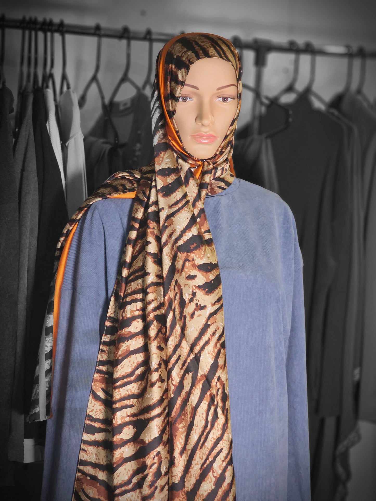 Hijab foulard imprimé zèbre-tigre – Élégance Sauvage 🧕