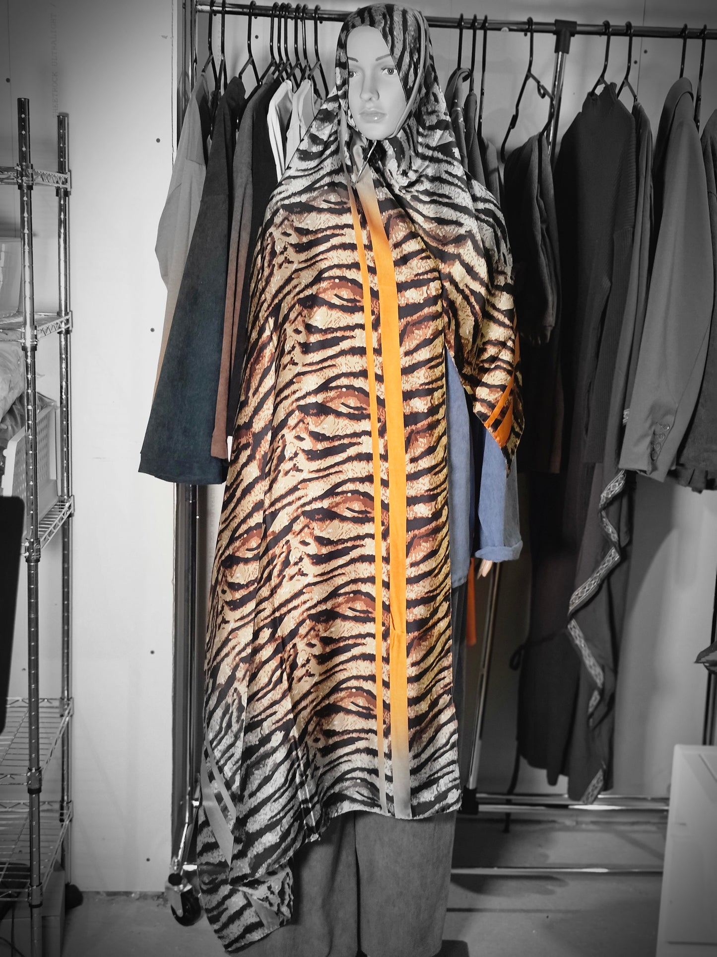 Hijab foulard imprimé zèbre-tigre – Élégance Sauvage 🧕
