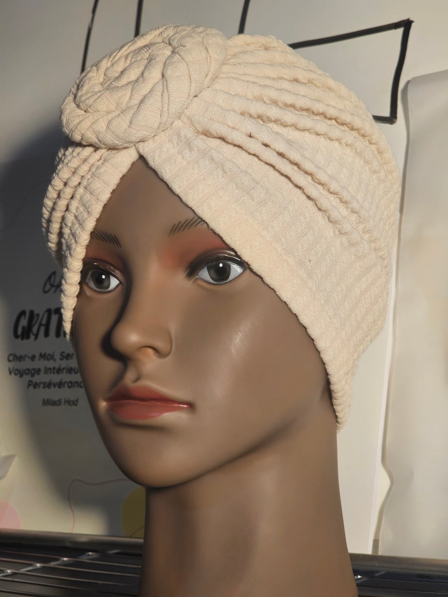 Bonnet Turban Brun Clair – Élégance Naturelle & Chaleur Estivale