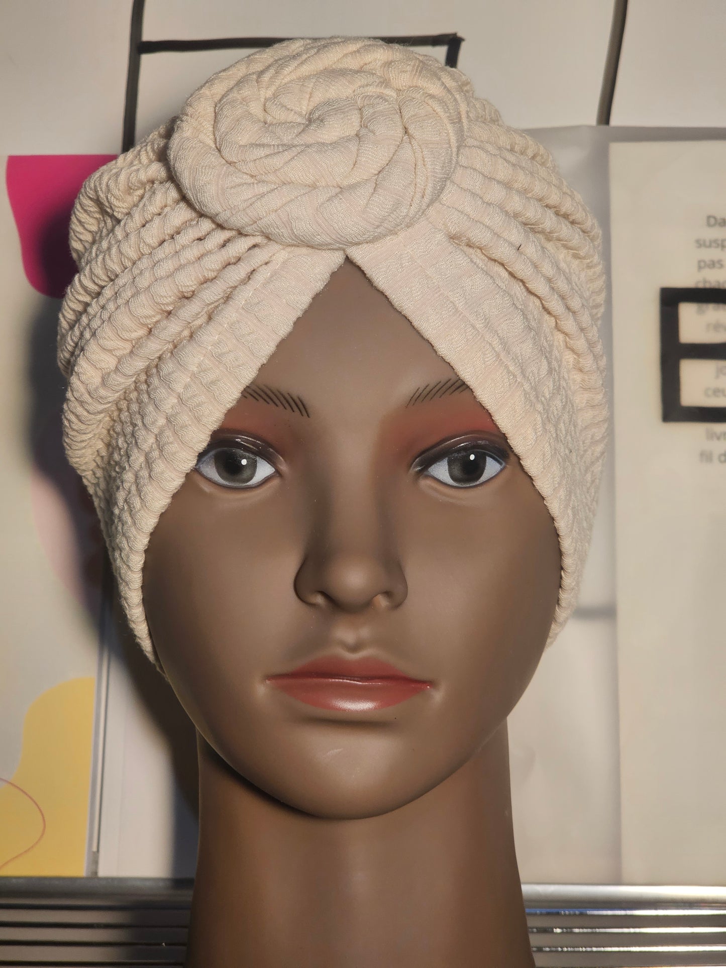 Bonnet Turban Brun Clair – Élégance Naturelle & Chaleur Estivale